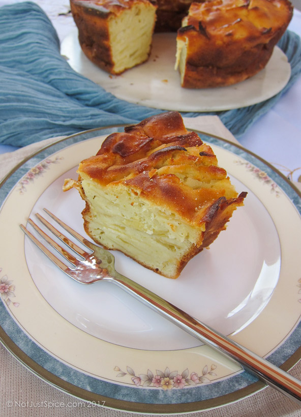 Apple Ring Cake | Apple Ciambella on notjustspice.com