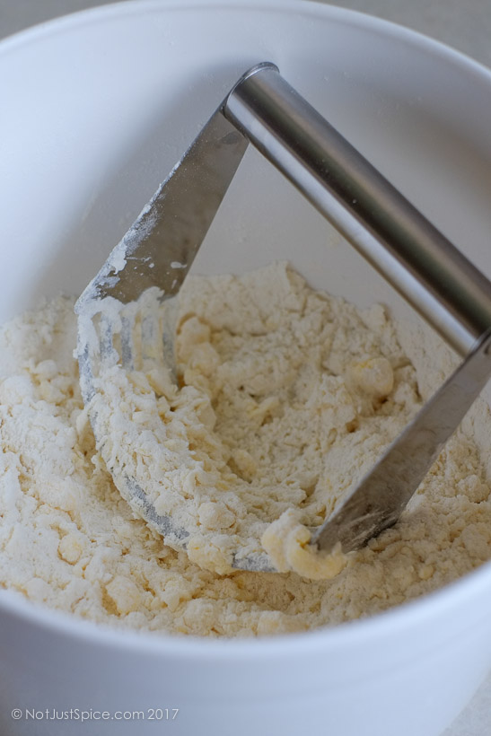 How to Make the Perfect Classic Pastry Crust on notjustspice.com