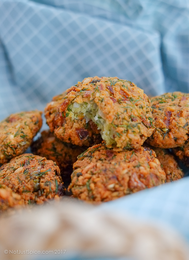 Split Chickpea Fritters | Masala Vada | Paruppu Vadai on notjustspice.com