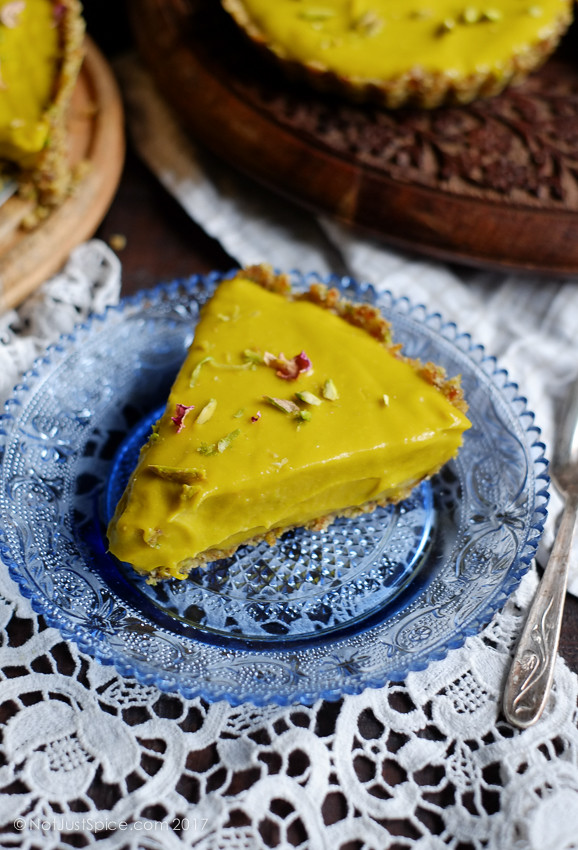 Raw, Vegan & Gluten Free: Avocado, Mango and Lime Mousse Tart on notjustspice.com