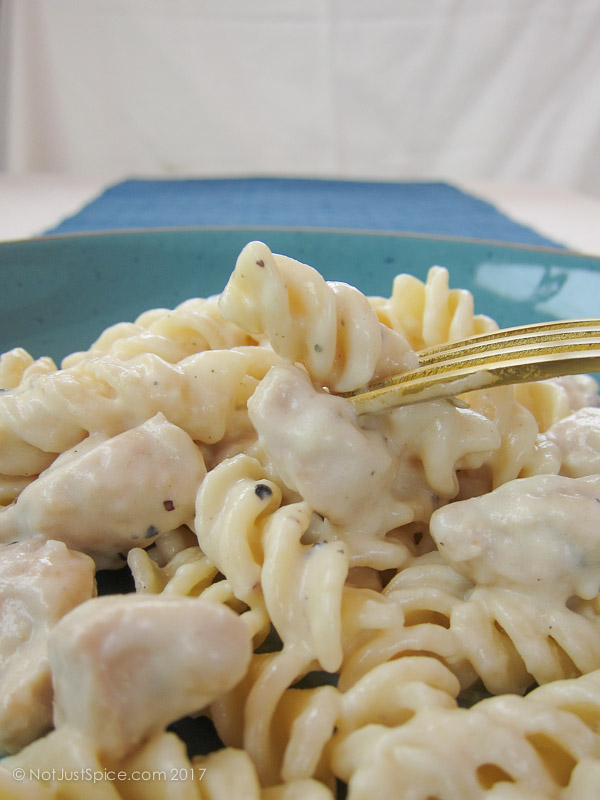 White Sauce Chicken Pasta | Fusilli with White Sauce and Chicken on notjustspice.com